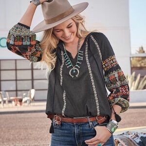 Sundance A Tale Of Stories Top